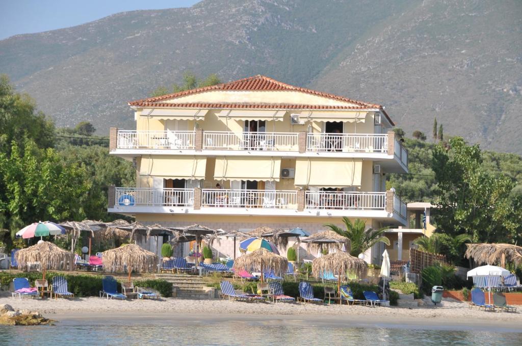 Villapouliezos Apartments Alykanas  Pokoj fotografie