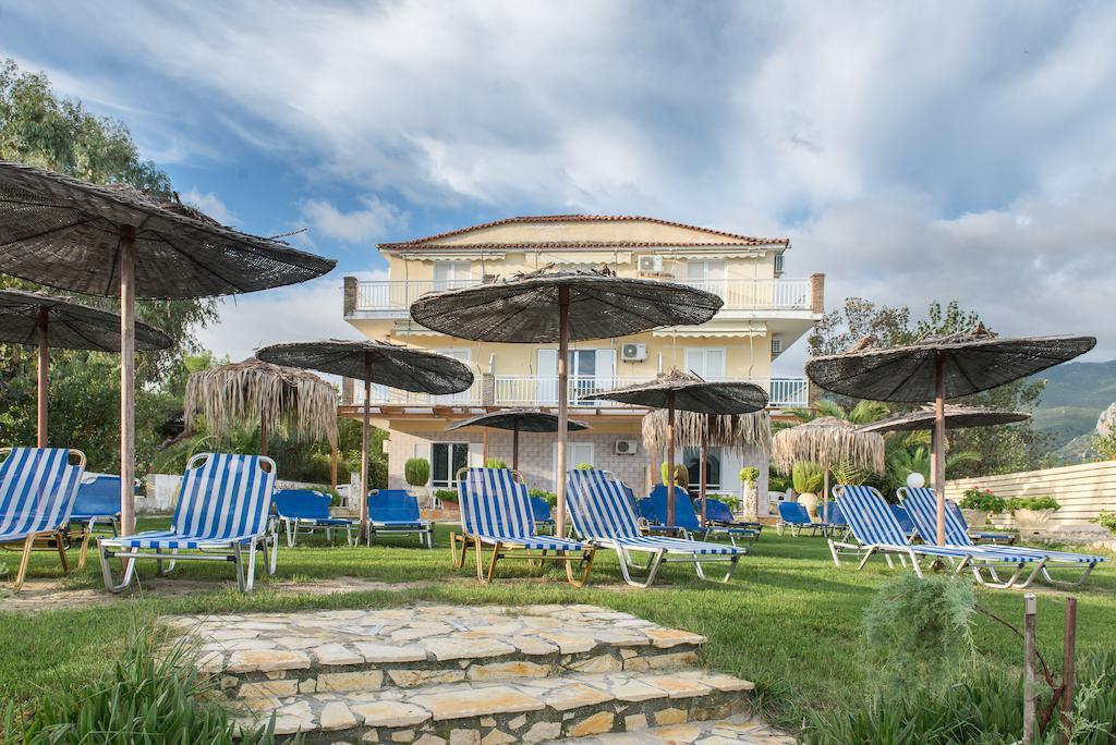 Villapouliezos Apartments Alykanas  Pokoj fotografie